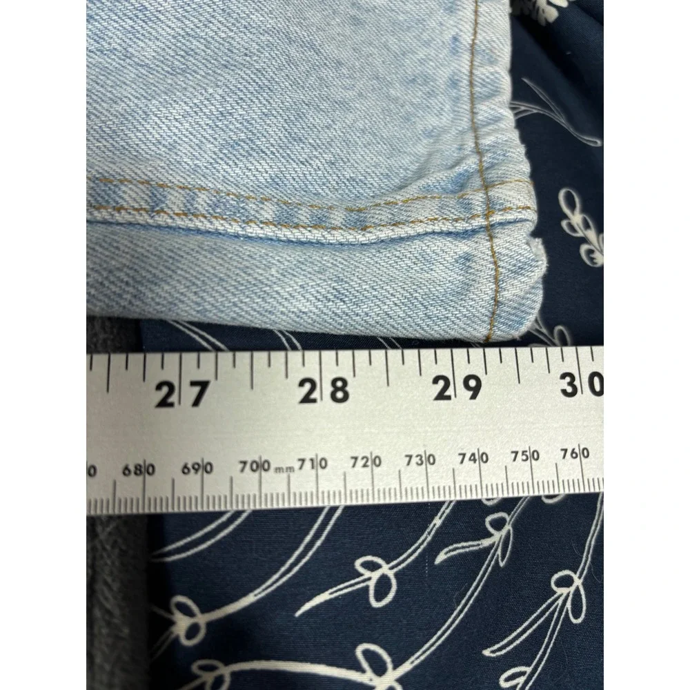 Vintage Levis 540 Relaxed Fit Jeans Mens 36x32 Light Wash Blue Made in USA Denim